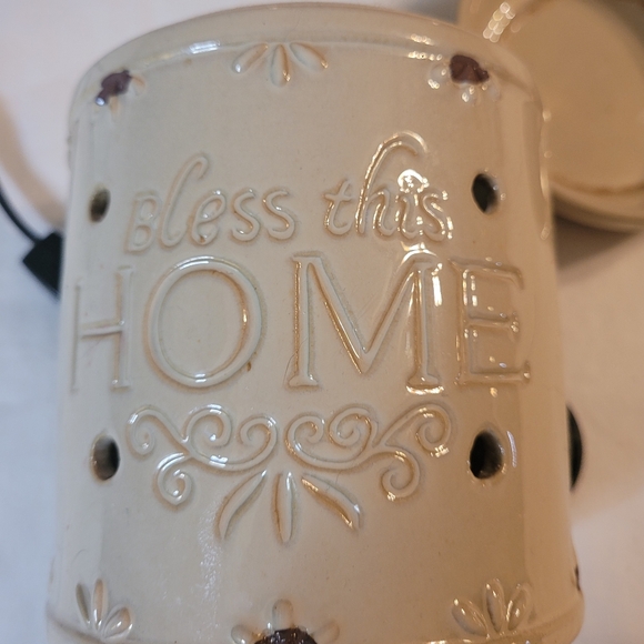 Candle Warmers Etc Illumination Fragrance Wax Warmer Bless This Home - Picture 3 of 4